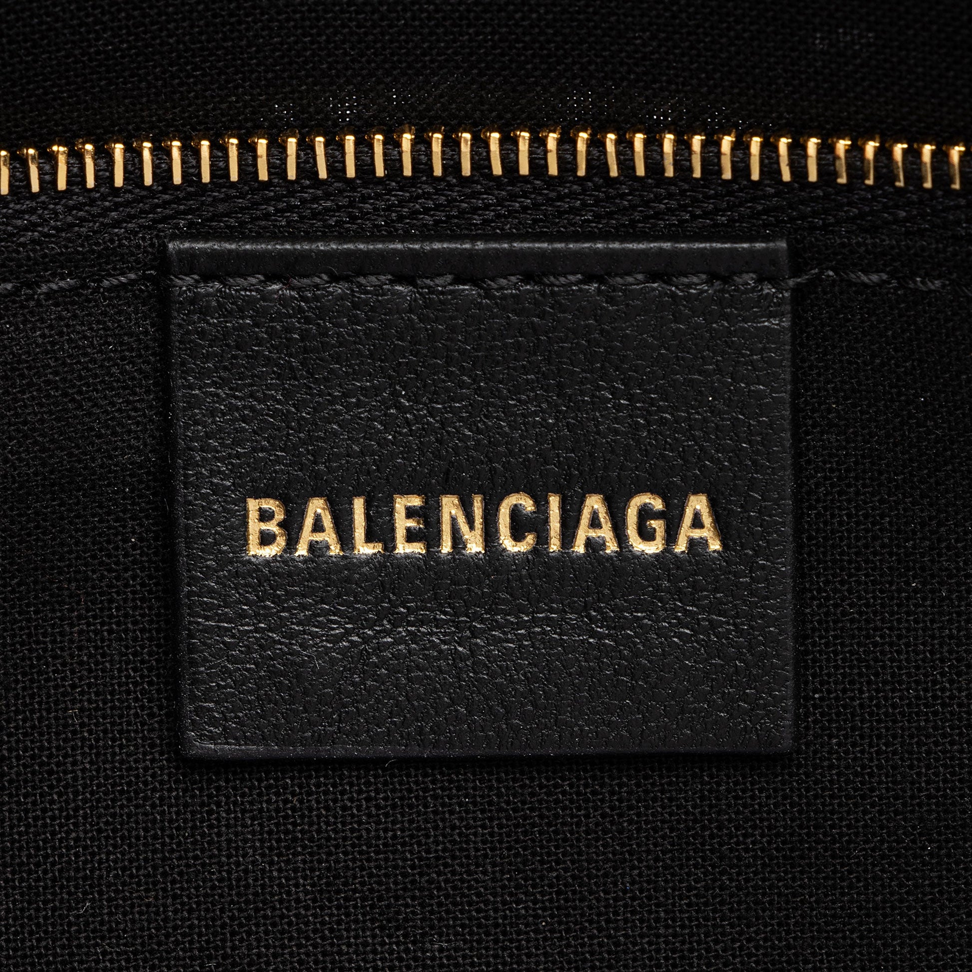 Balenciaga BB Monogram Canvas Medium Camera Bag (SHF-pcOicu)