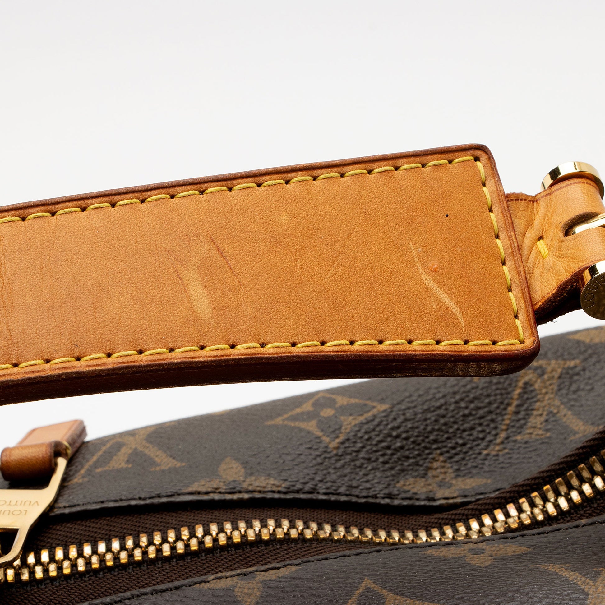 Louis Vuitton Monogram Canvas Sully MM Shoulder Bag (SHF-Egm0A9)