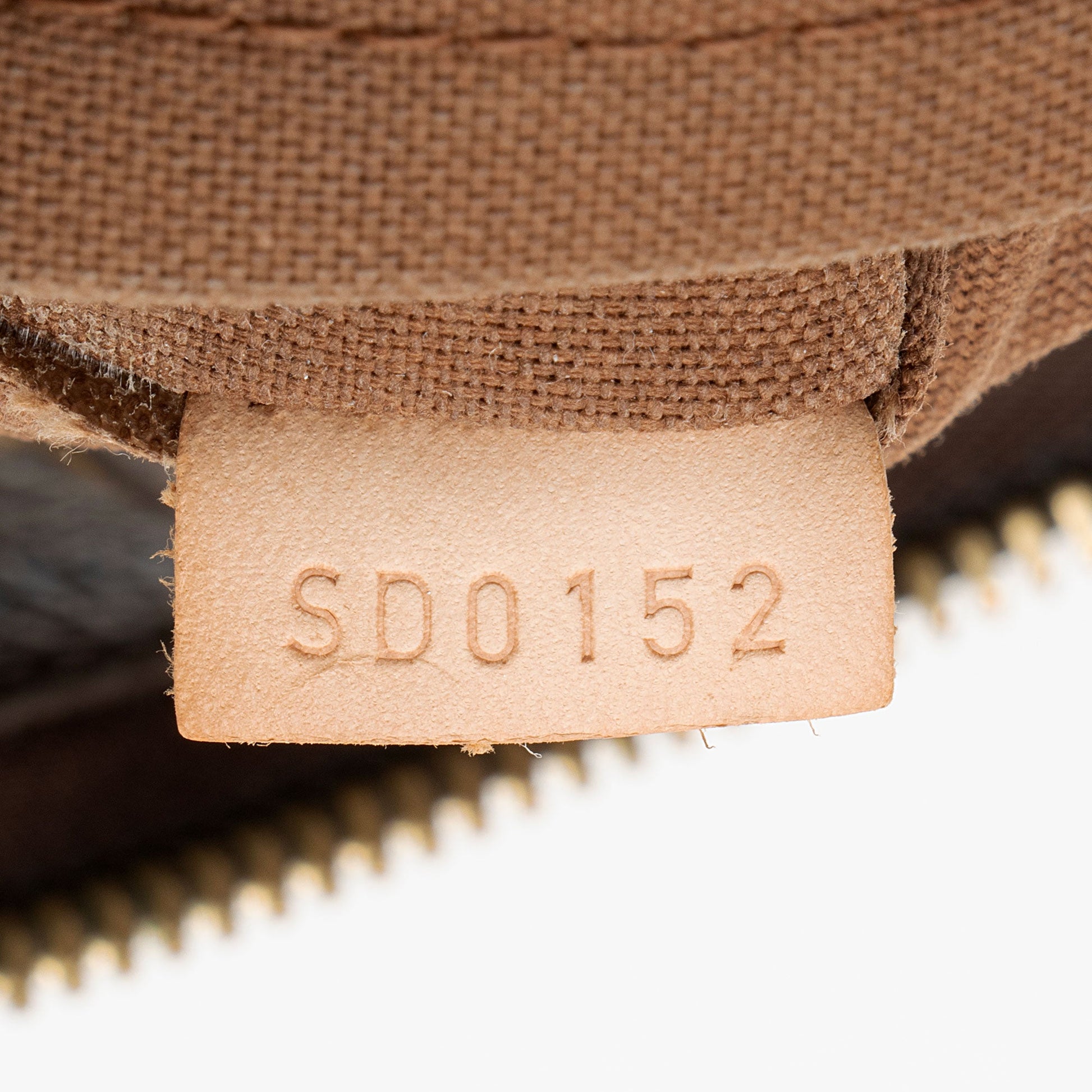 Louis Vuitton Monogram Canvas Sully MM Shoulder Bag (SHF-Egm0A9)