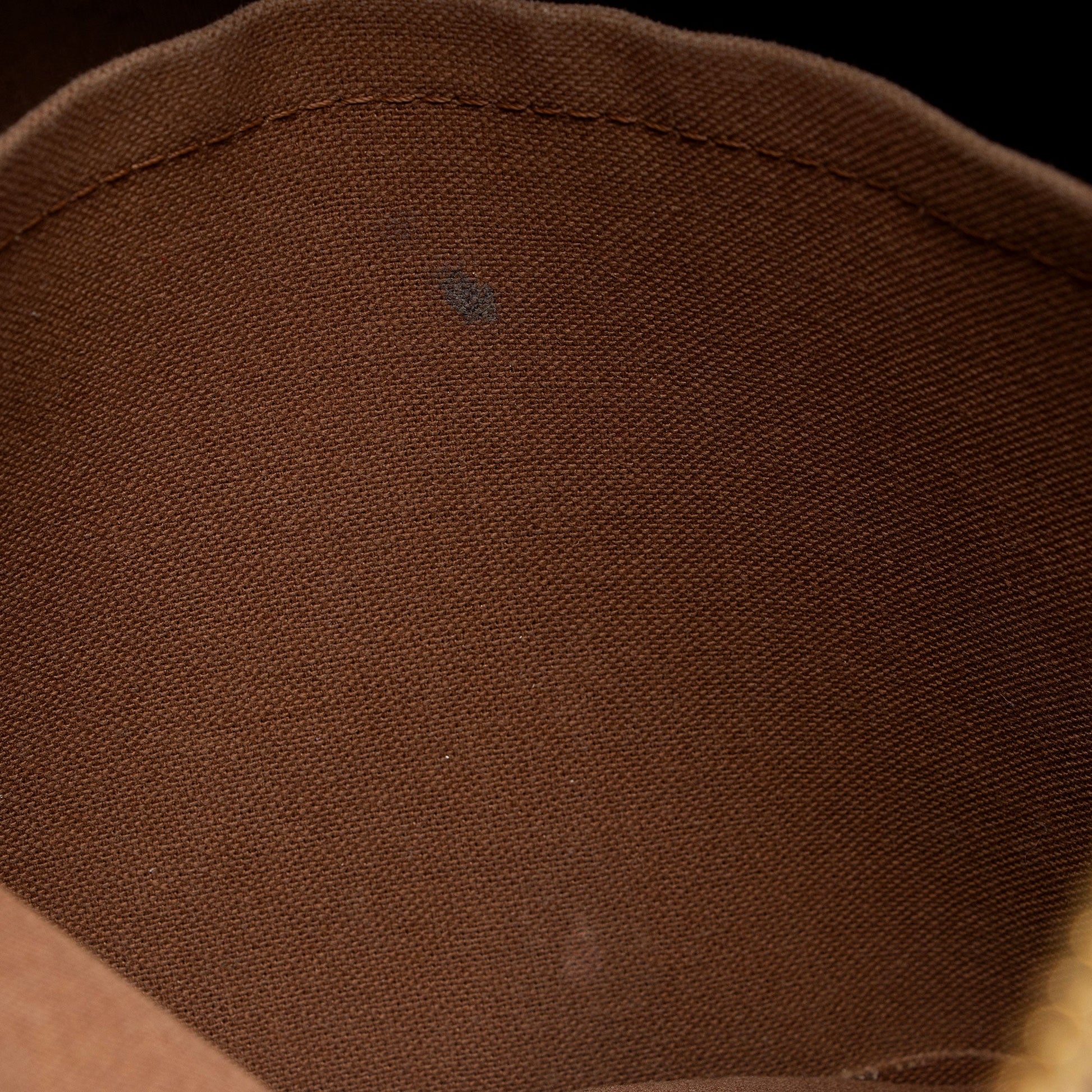 Louis Vuitton Monogram Canvas Sully MM Shoulder Bag (SHF-Egm0A9)