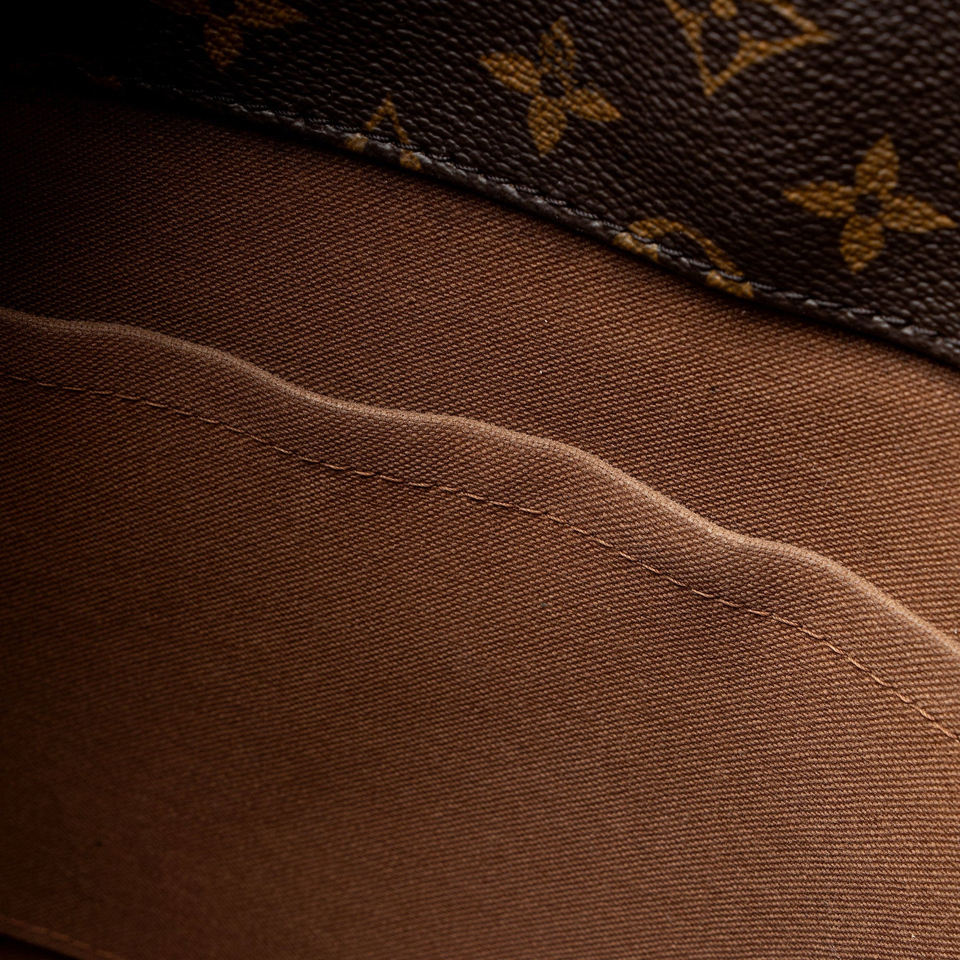 Louis Vuitton Monogram Canvas Sully MM Shoulder Bag (SHF-Egm0A9)