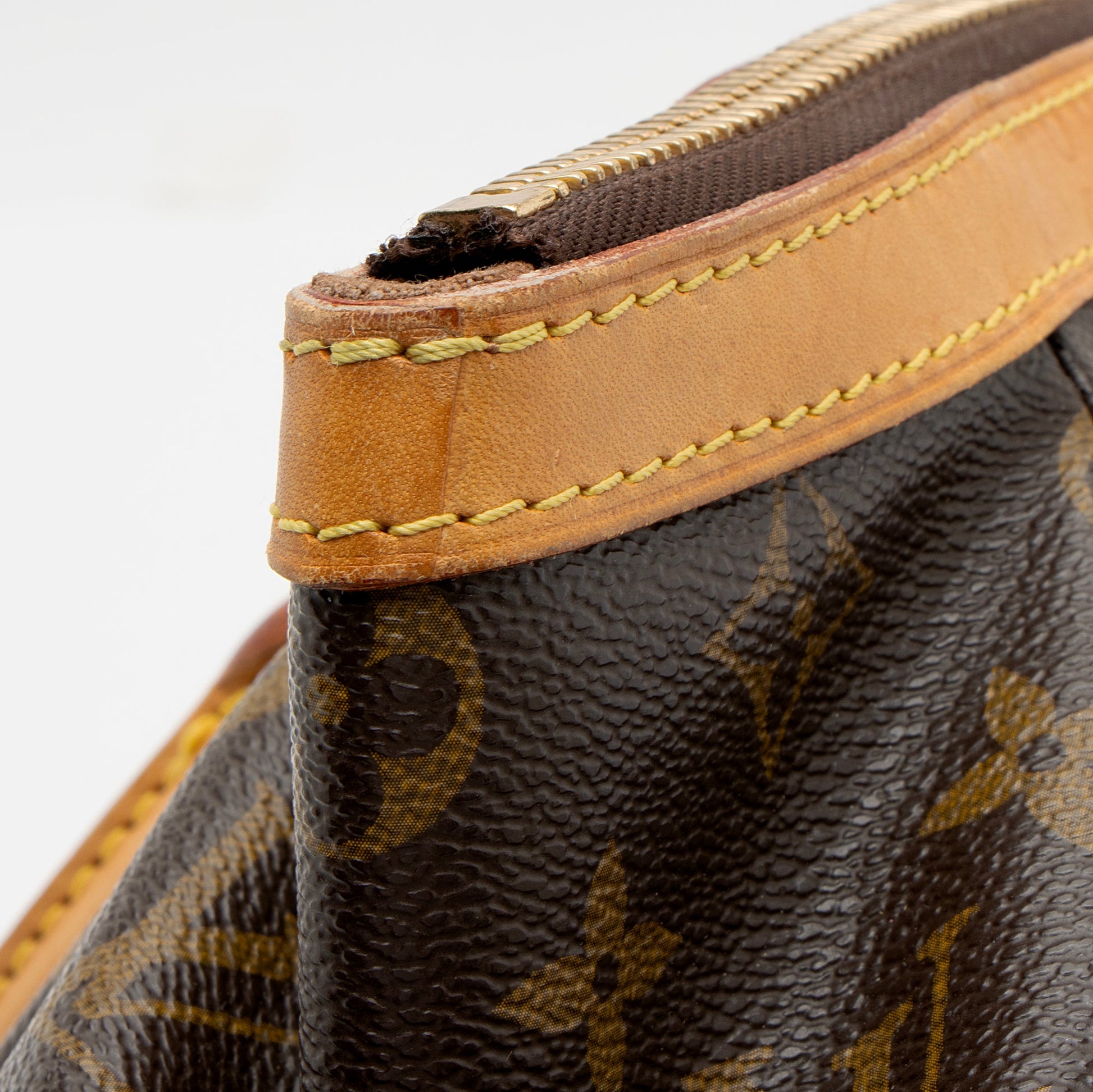 Louis Vuitton Monogram Canvas Tivoli PM Satchel (SHF-2xtfcv)