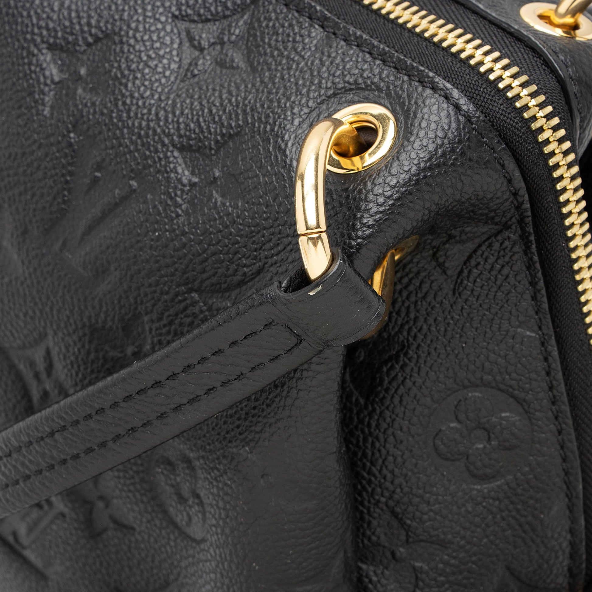 Louis Vuitton Monogram Empreinte Ponthieu PM Shoulder Bag (SHF-XrZIJ2)