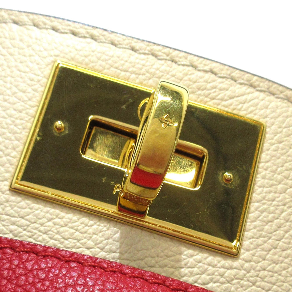 Louis Vuitton Monogram On My Side MM (SHG-DQ13OQ)