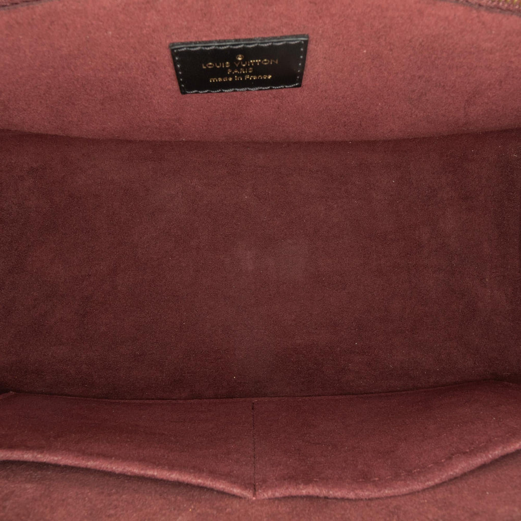 Louis Vuitton Monogram On My Side MM (SHG-LddRgh)