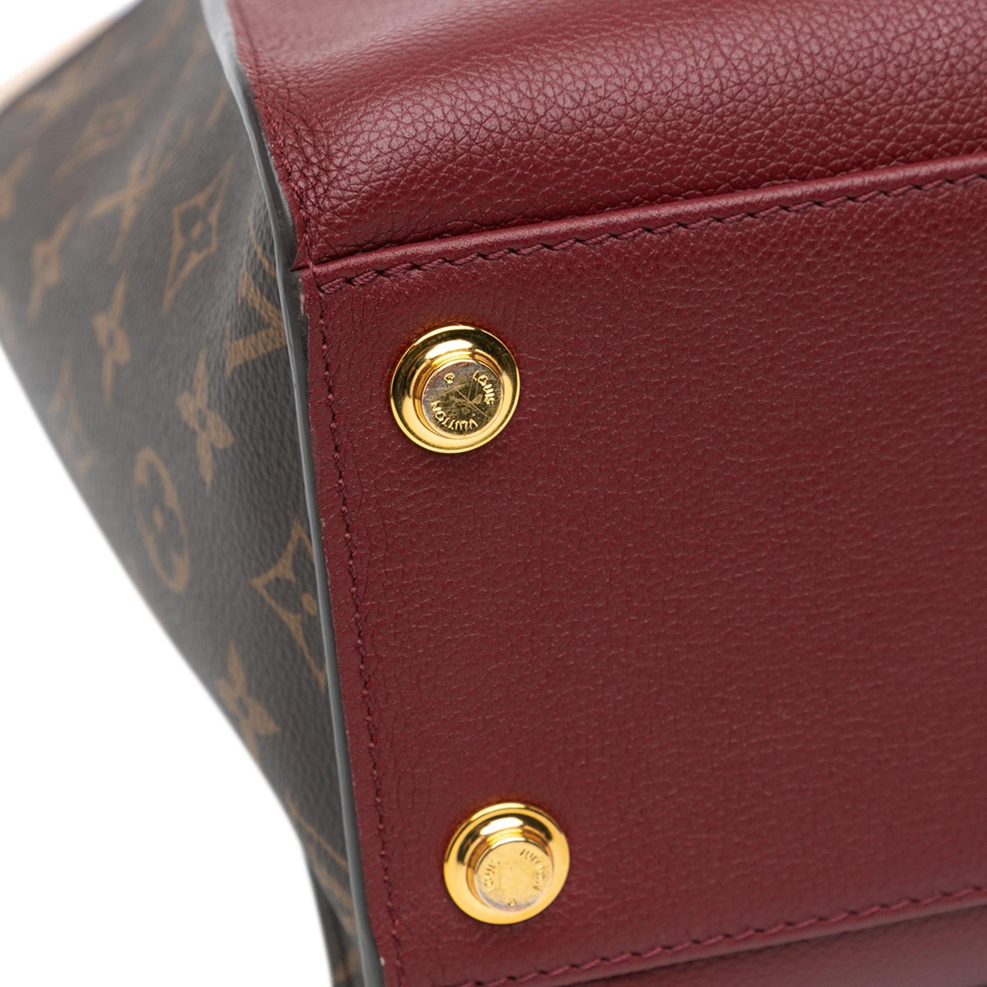 Louis Vuitton Monogram On My Side MM (SHG-LddRgh)