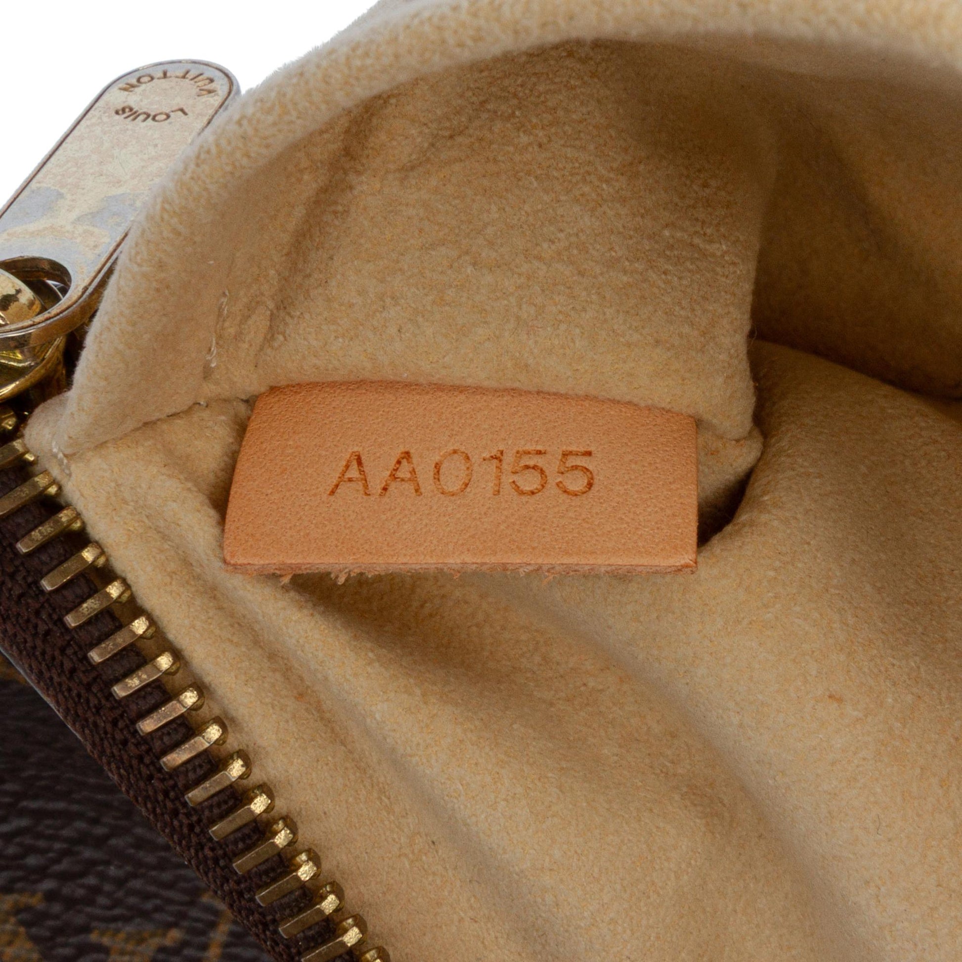 Louis Vuitton Monogram Pochette Milla MM