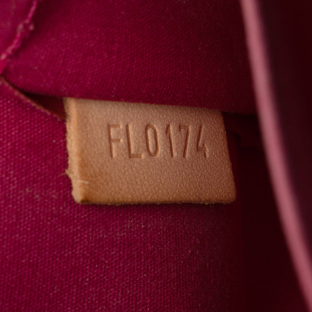 Louis Vuitton Monogram Vernis Alma PM Satchel (SHF-G4aK2V)