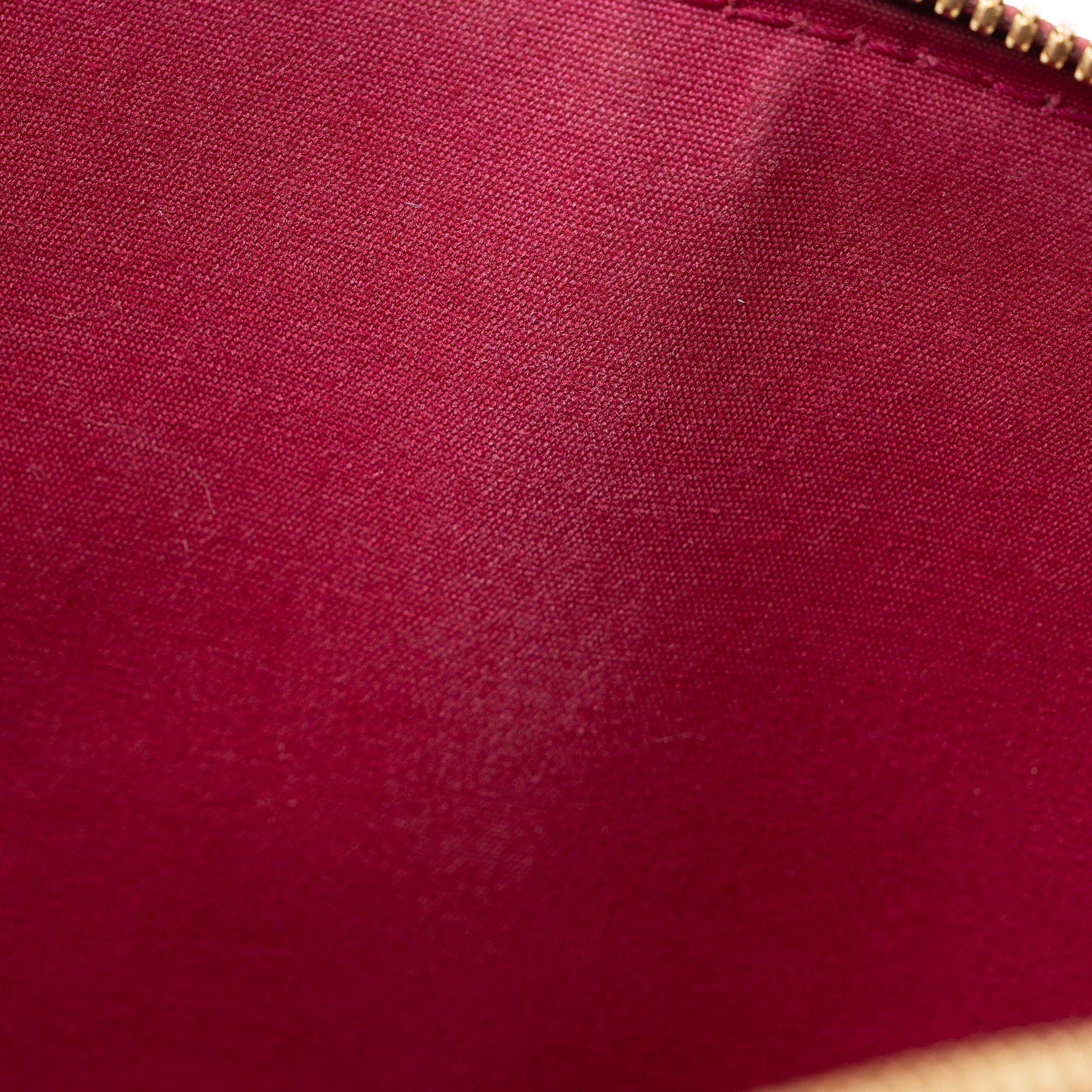 Louis Vuitton Monogram Vernis Alma PM Satchel (SHF-G4aK2V)