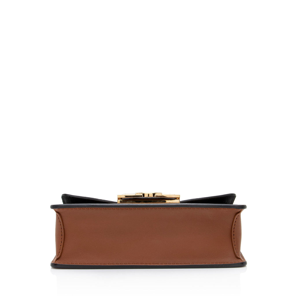 Louis Vuitton Reverse Monogram Dauphine Chain Wallet (SHF-Z8FXpO)